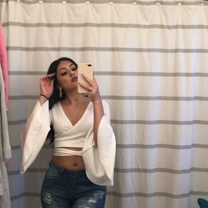 White tie around crop top !!💗💗